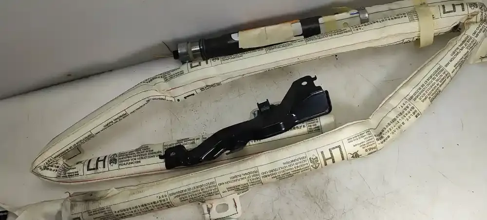 263716007AWL штора подушок безпеки Toyota Avensis T250 2008