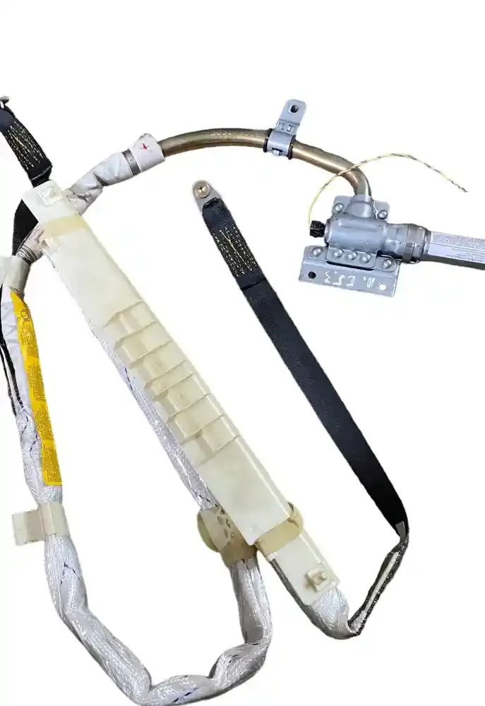 826715708N штора подушок безпеки BMW X5 E53 2004