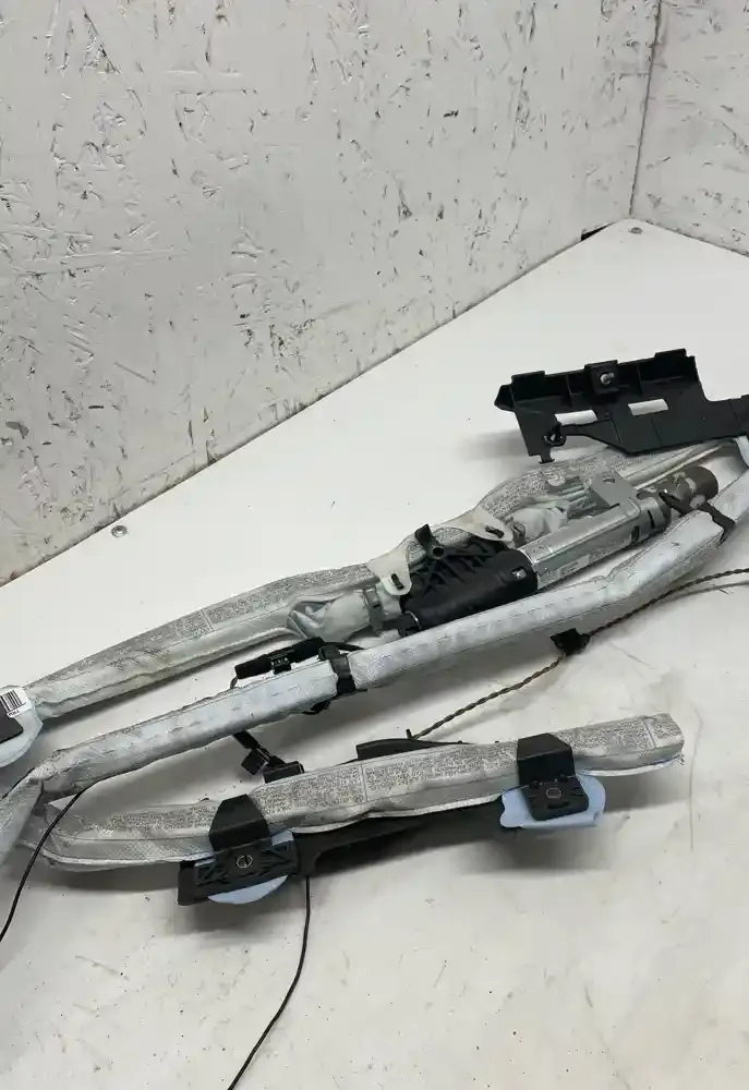 1053713460213 штора подушок безпеки BMW 3 E90 E91 2011