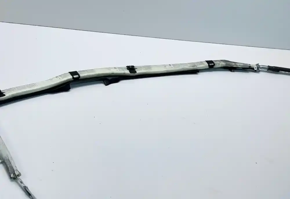 1K5880742G штора подушек безопасности Volkswagen Jetta V 2009