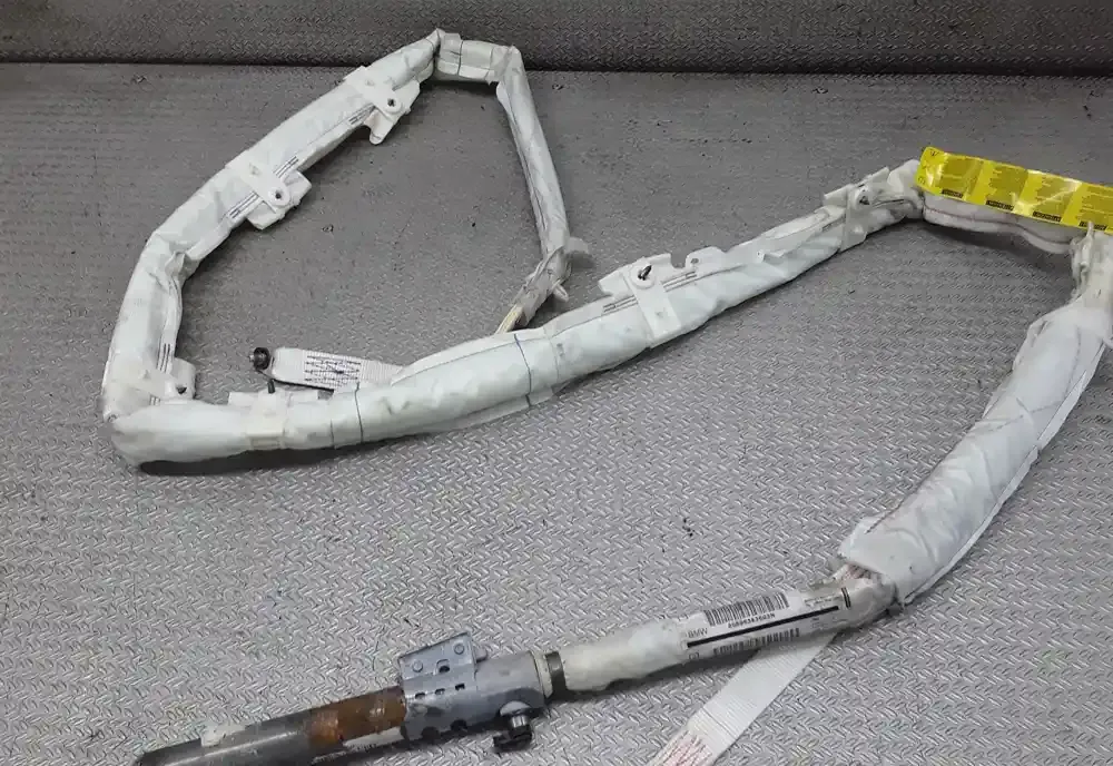 85696383603N штора подушок безпеки BMW 5 E60 E61 2006