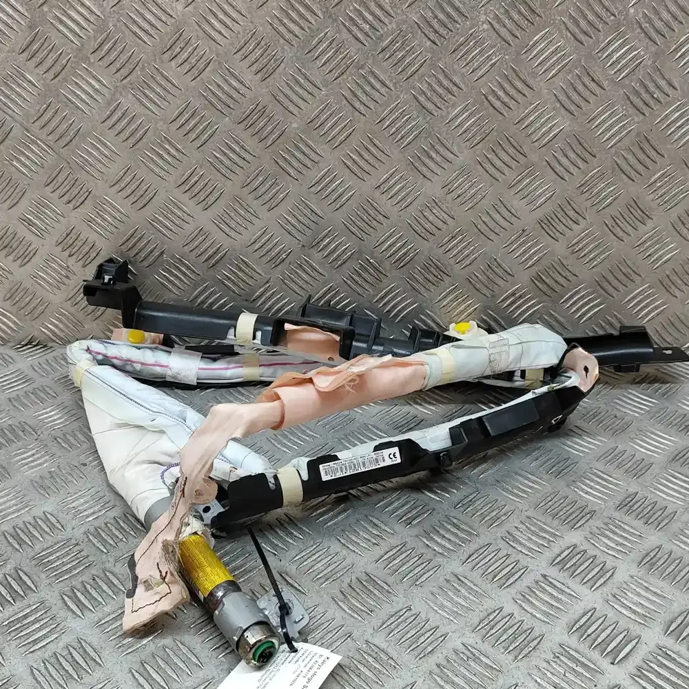 6218002120 штора подушок безпеки Toyota Auris E180 2013