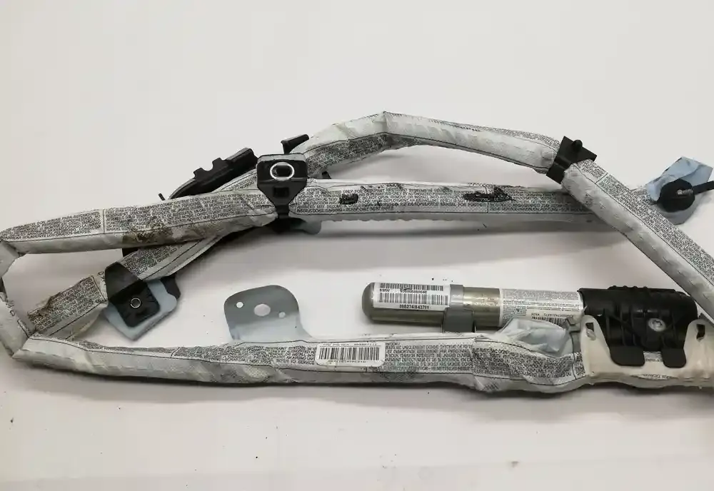 3035796 штора подушок безпеки BMW 3 E90 E91 2008