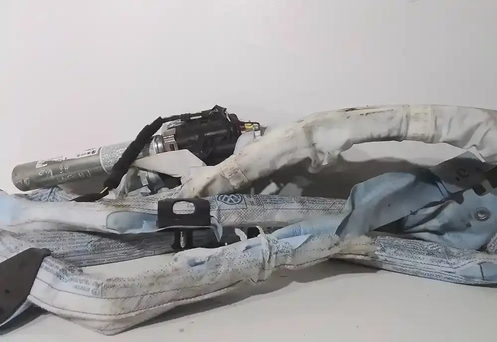 1015863140077 штора подушек безопасности Volkswagen PASSAT B6 2006