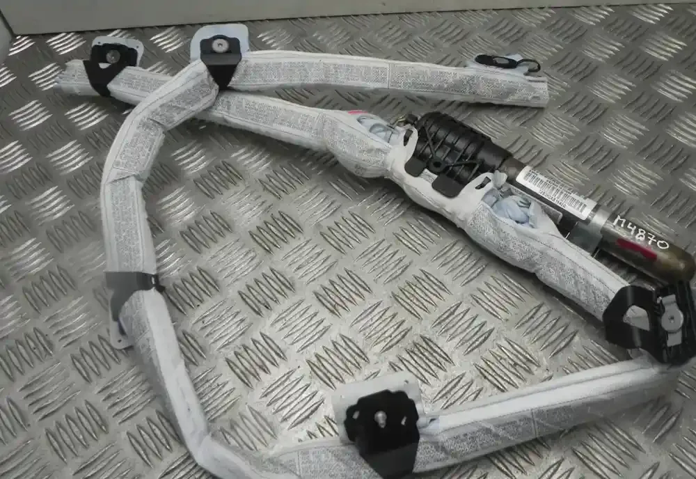 84299616708 штора подушок безпеки BMW X1 E84 2012