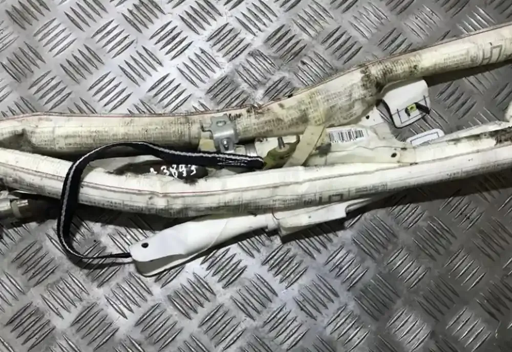 262323705AXL штора подушок безпеки Toyota Avensis T250 2006