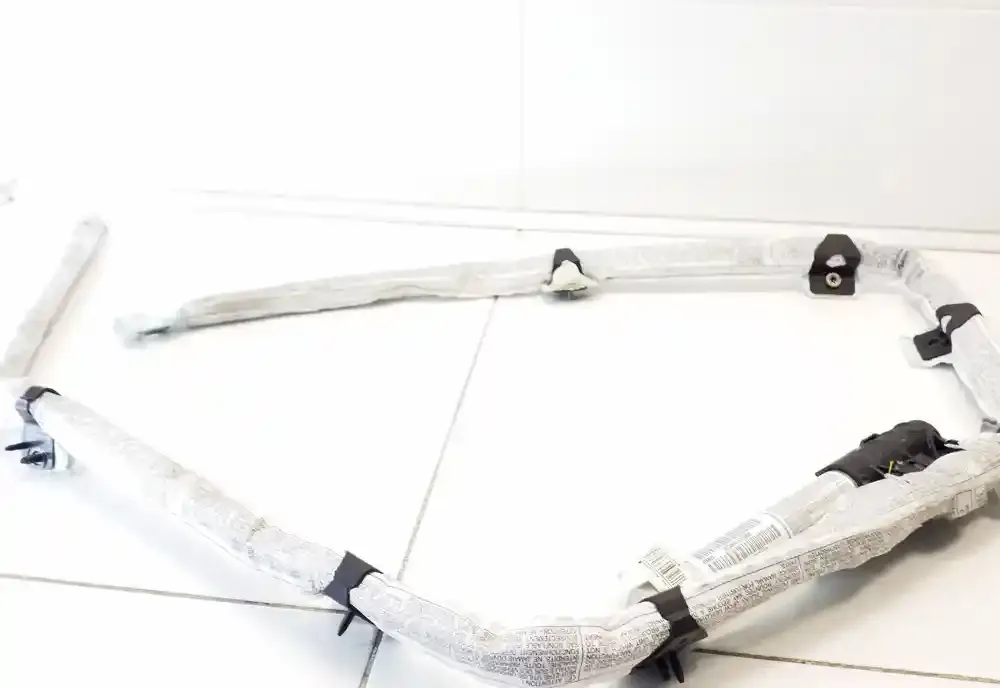 30358169E штора подушок безпеки BMW X3 E83 2010