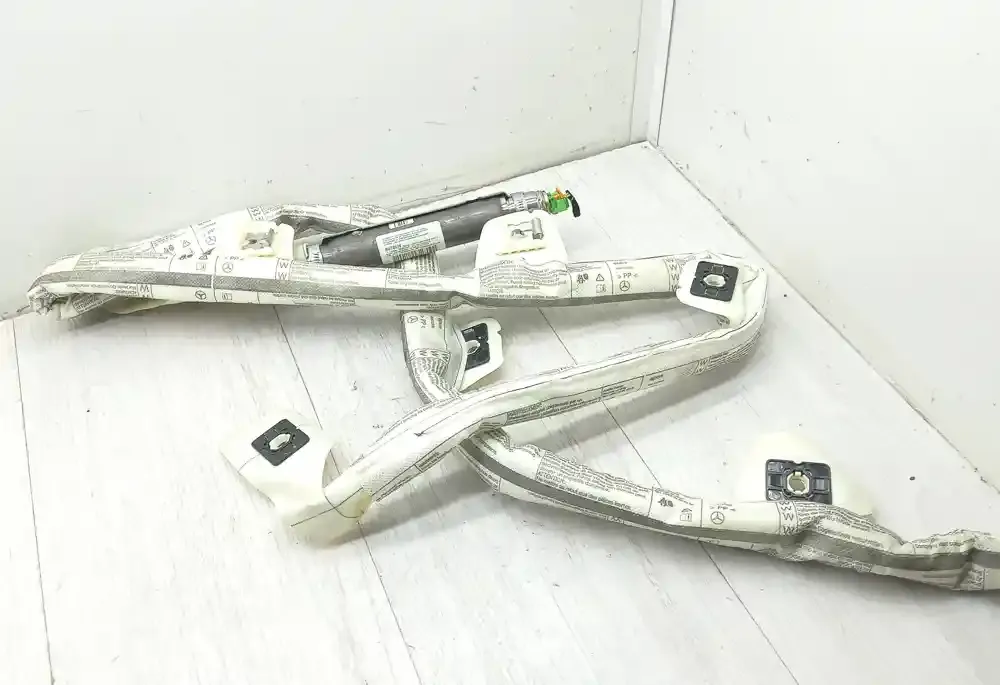 604703301 штора подушок безпеки Mercedes-Benz C W204 2009