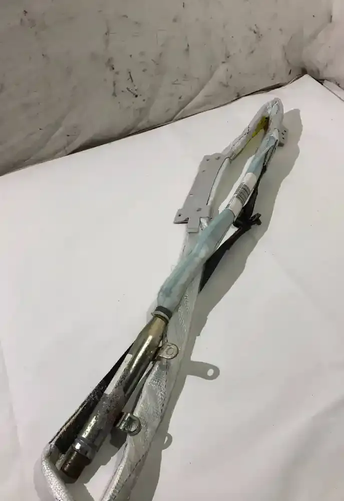 001146110220 штора подушек безопасности BMW 7 E38 2000