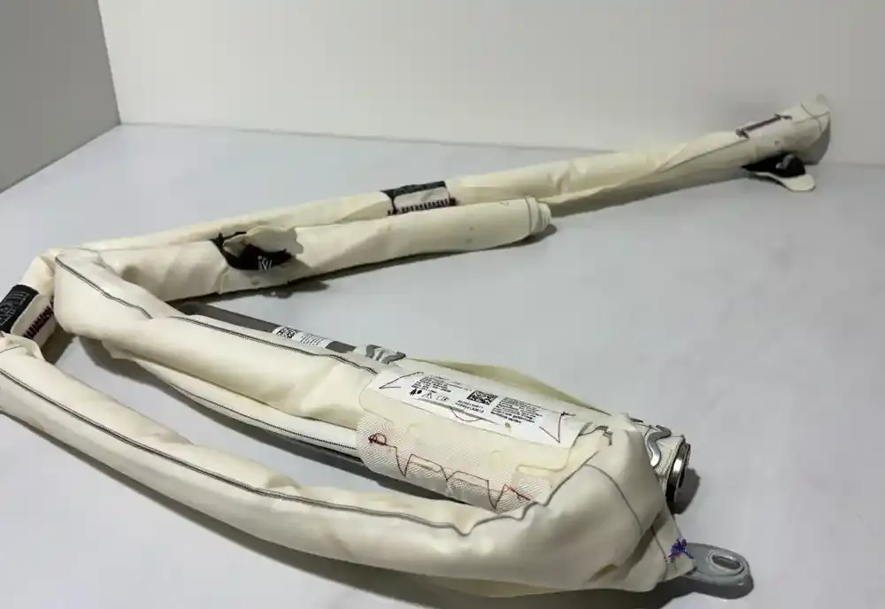 84722104511 штора подушок безпеки BMW 1 F20 F21 2013