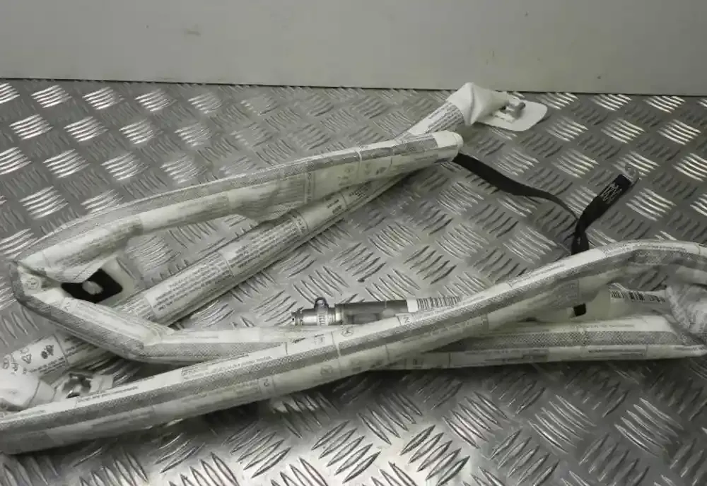 M2358 штора подушок безпеки Mercedes-Benz E W212 2010