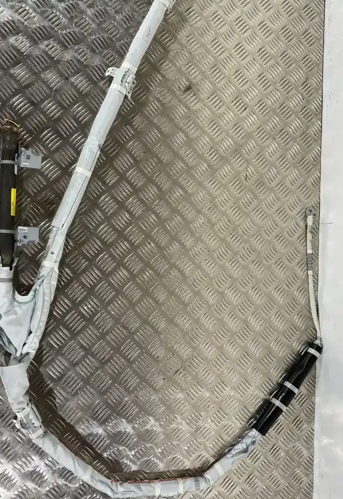 B98472JAGB31 штора подушок безпеки Mitsubishi Outlander 2015