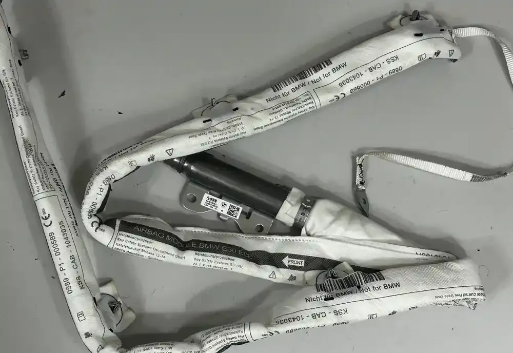 7372517 штора подушек безопасности BMW 5 G30 G31 2018