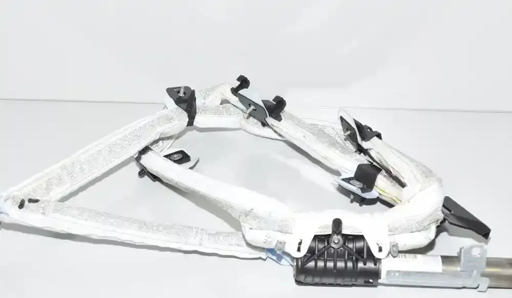 6962393 штора подушек безопасности BMW 3 E90 E91 2011