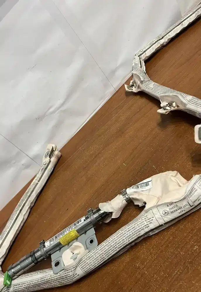 D1779 штора подушок безпеки Mercedes-Benz E A207 2010