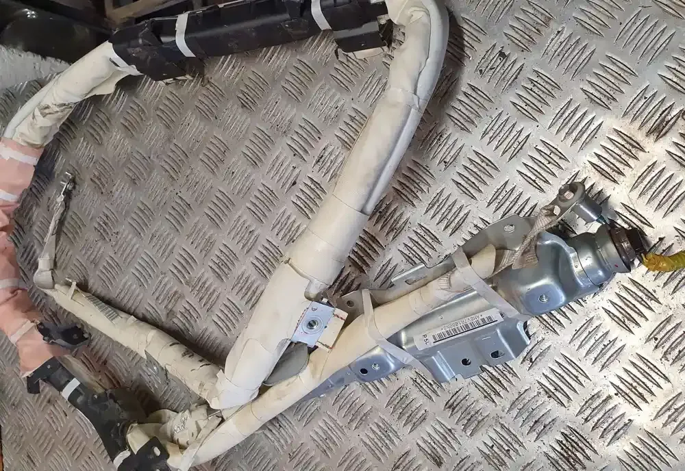 AMSV7R108PNS штора подушек безопасности Toyota Land Cruiser (J120) 2008