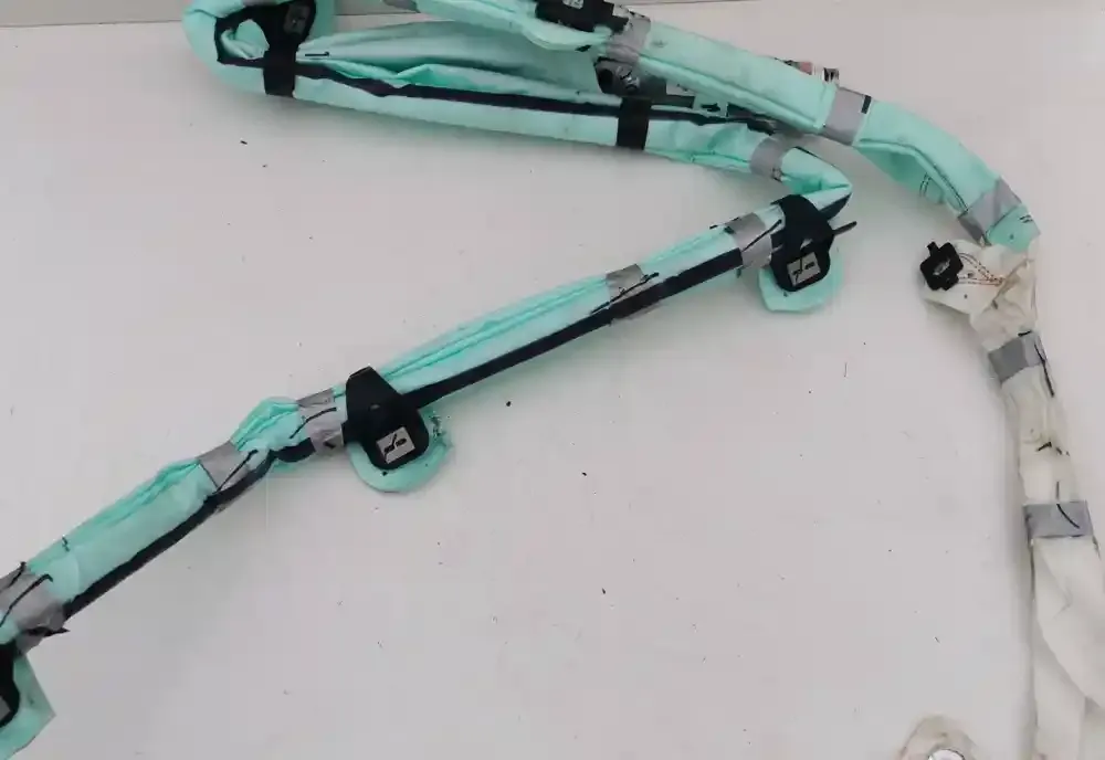 17B152TT56806 штора подушок безпеки BMW X6 F16 2017