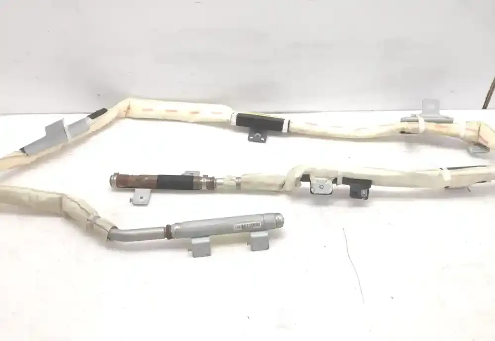 A0CRSVZ3EY0131 штора подушок безпеки KIA Carnival 2008