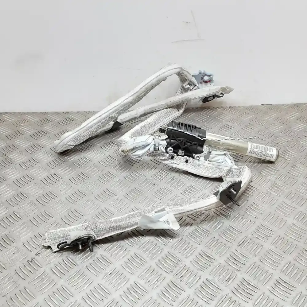 1009309830244 штора подушек безопасности BMW 1 E81 E87 2004
