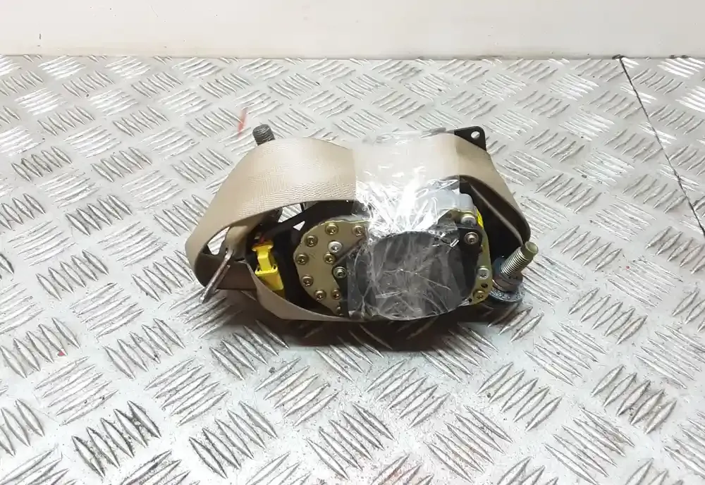 C8000424F передній ремінь безпеки Honda Accord 2005