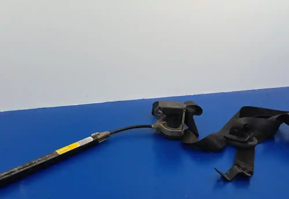 01037952382682 передній ремінь безпеки Seat Cordoba (6K)