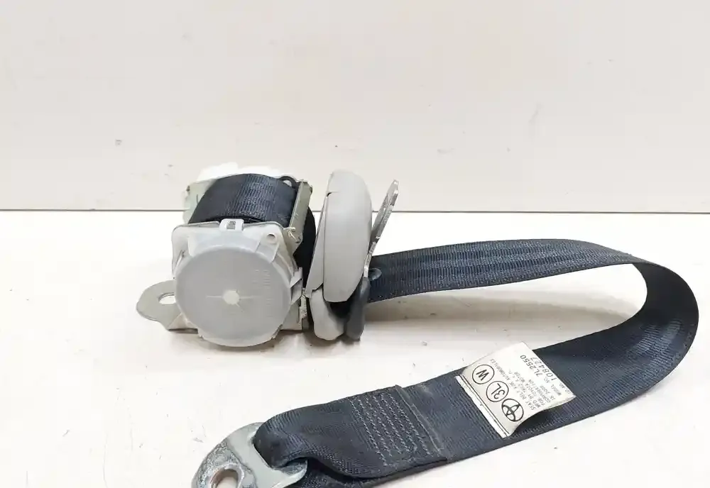 108427 ремінь безпеки третього ряду Toyota Corolla Verso E121 2007