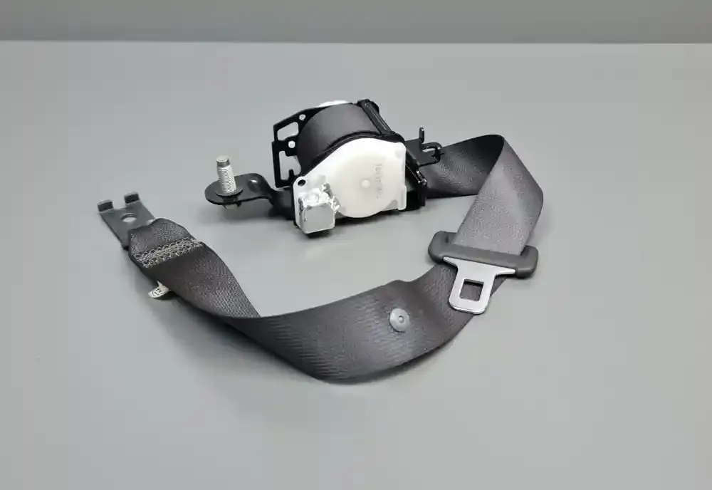 70932089J ремень безопасности заднего центрального сиденья Honda Accord 2009