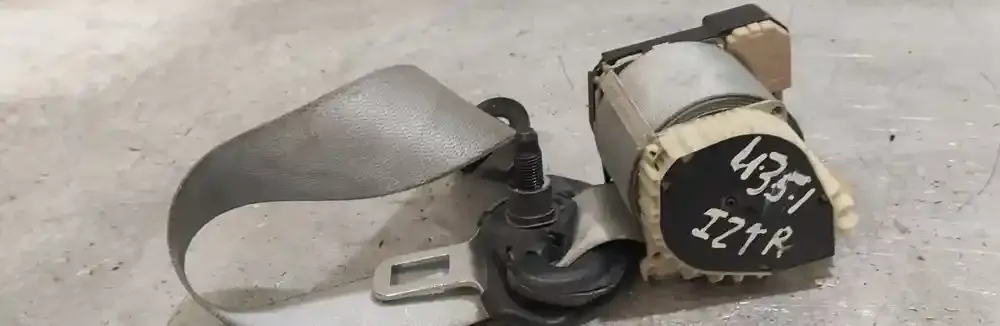 13122397F ремінь безпеки заднього сидіння Opel Corsa C 2006