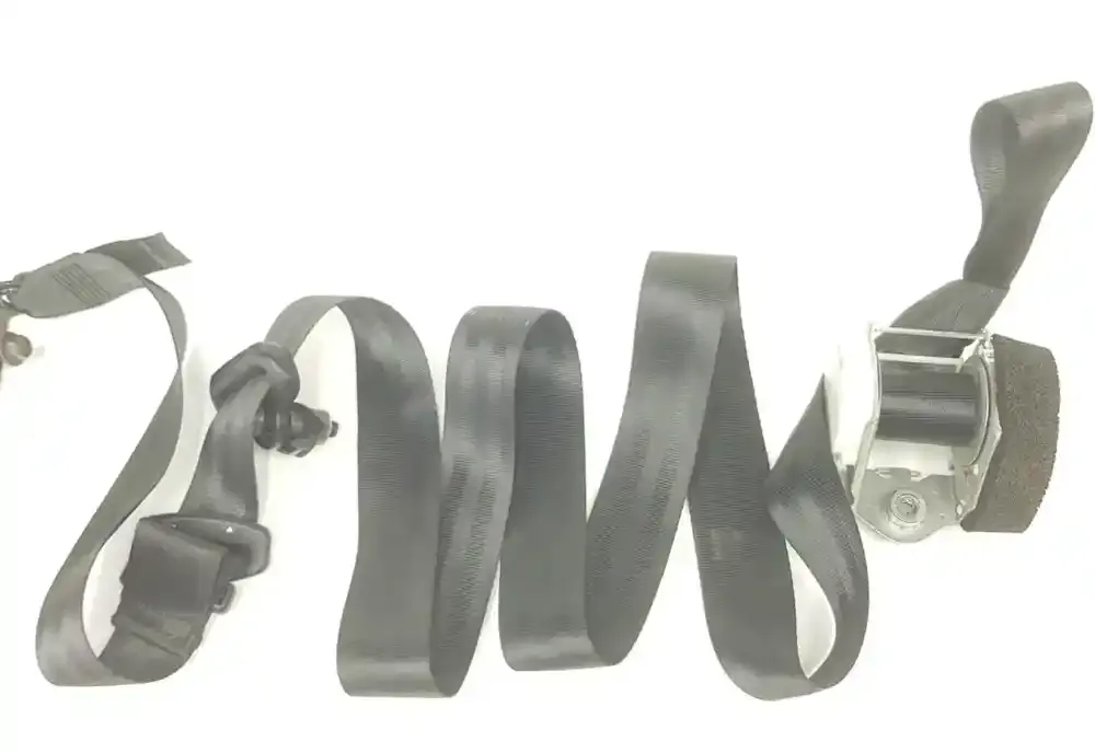 2225692 ремінь безпеки заднього сидіння Ford Ecosport 2010