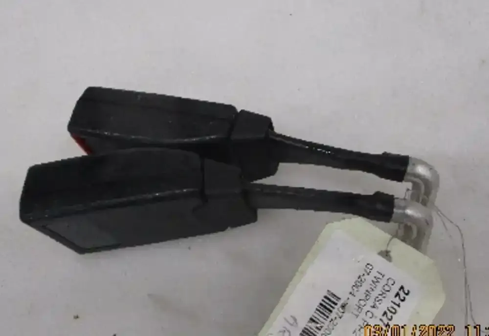 9231879 пряжка заднього ременя безпеки Opel Corsa C 2003