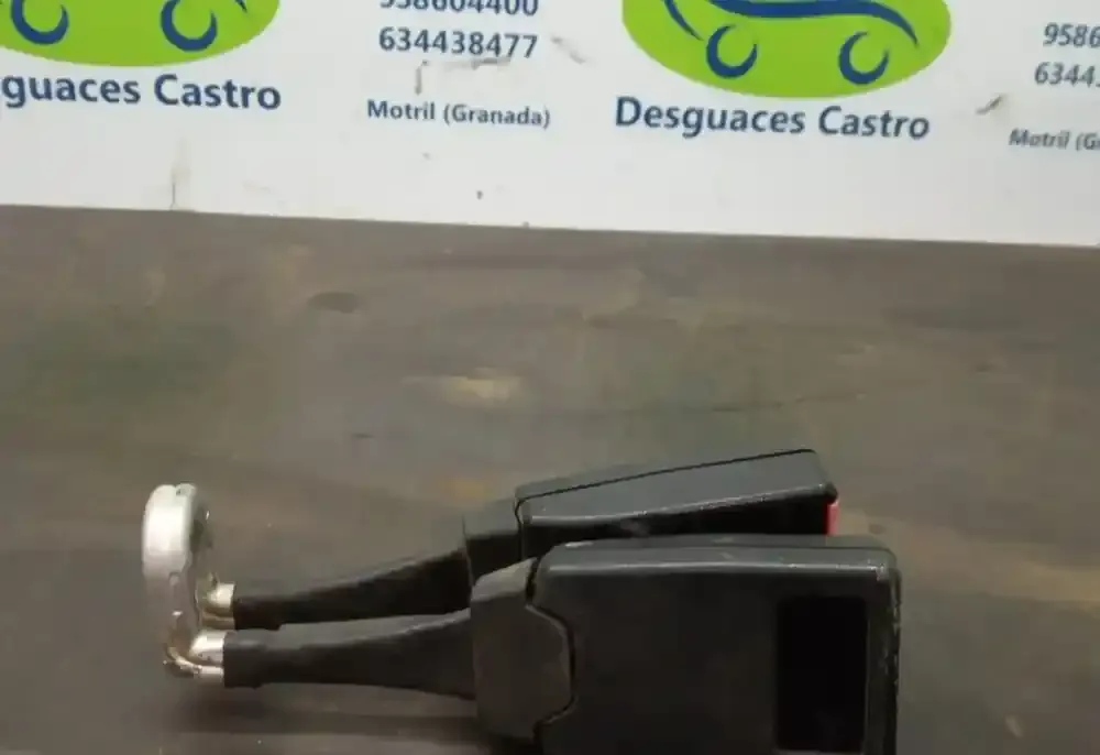 Y17DTL пряжка заднього ременя безпеки Opel Corsa C