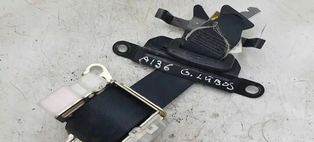 F073818 ремни безопасности на потолке Toyota Corolla Verso AR10 2006